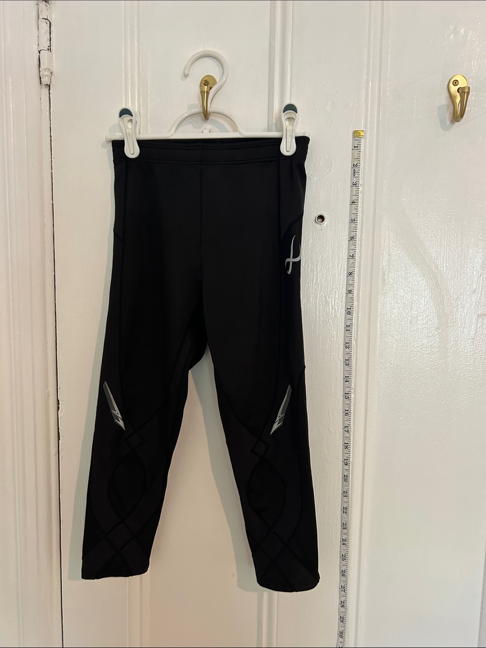 CW-X Black Performance Capri Leggings with Reflective Accents
